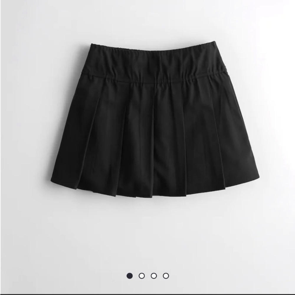 Black Pleated Skirt